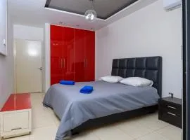 City Center Flat 23