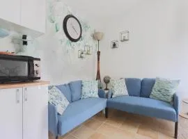 Charming Holiday Home in Gargas with Swimming Pool, cleaning included