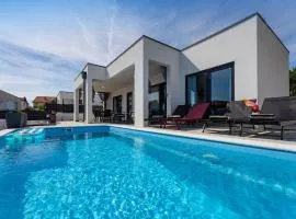 Gorgeous Home In Posedarje