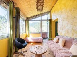 Charming Retreat by Vis River, France, cleaning included