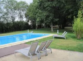 Estate in Pyrenees with Pool and Golf Nearby, cleaning included