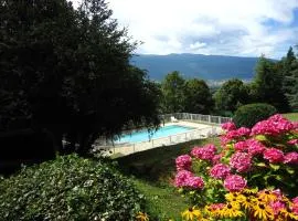 Charming Castle in Serrières-en-Chautagne, cleaning included
