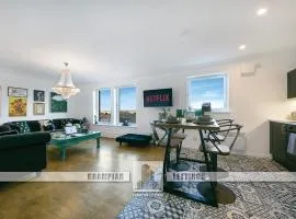Bohemian Raphsody Apartment ✪ Grampian Lettings Ltd