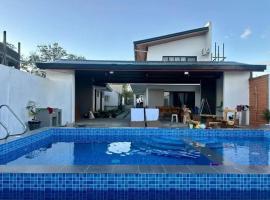 Guest House in Agoo La Union, villa in Agoo