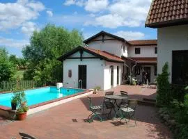 Wohnung in Dargun mit Pool und Streichelzoo, cleaning included