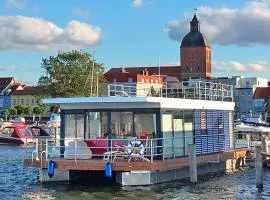Houseboat in Ribnitz near Baltic Sea, cleaning included