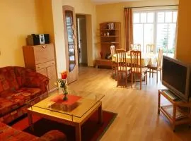 Stilvolle Wohnung in Madfeld mit eigener Terrasse, cleaning included