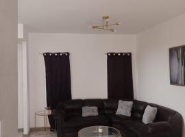 House in a gated community, hotel in Chihuahua