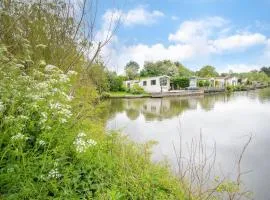 Water Villa in Ooltgensplaat near Volkerak, cleaning included