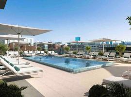 North End TD Garden Condo Shared Pool & Rooftop, hotel v destinaci Boston