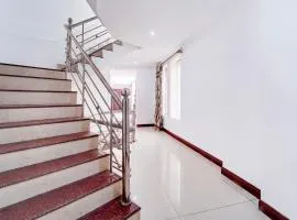 Super Hotel O DH Road Ernakulam