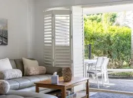 Oaks Pacific Blue Port Stephens. Apartment overlooking the Pool