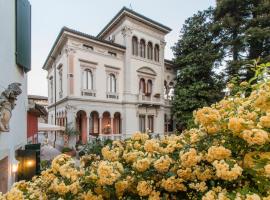 Villa Abbazia Relais & Chateaux、Follinaのホテル