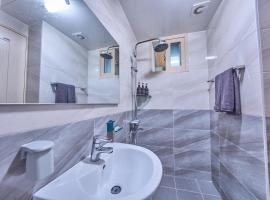 Jeju Happiness Pension, hotel a Jeju