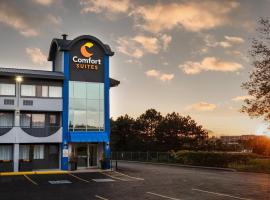 Comfort Suites Kingston Central、キングストンのホテル