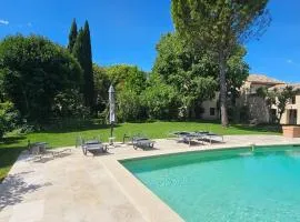 Spacieuse Villa à 5 min à pieds du centre ville d'Uzès