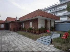 The carmine house