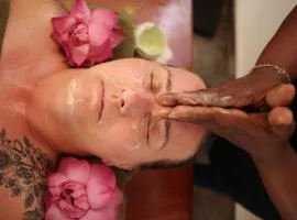 Blue Ocean Resort & Auevedic Spa