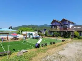 Jun Live Pension in Gangwha