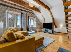 Stylish Old Town Apartment With Sauna
