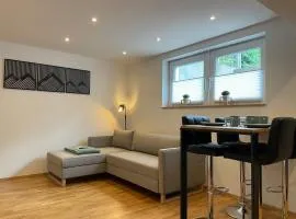 1,5-Zimmer, Top ausgestattet, 4 Pers, Souterrain, Self Check-in, Parkplatz, Netflix & Amazon Prime