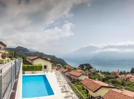 La Quiete 07 lake view Apartment by Gardadomusmea