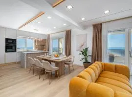 Penthouse Golden View with private Jacuzzi and 100m2 terrace - Makarska Exklusiv