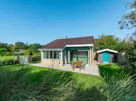 Bungalow in Callantsoog near the Beach