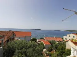 Two Bedroom Amazing Apartment In Milna