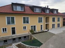 Das Bründl - Frühstückspension und Camping