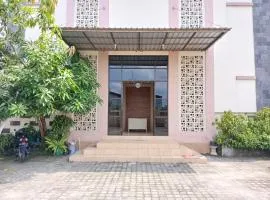 RedDoorz Syariah near Masjid Al-Aqsha Klaten