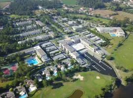 125 House - Swimming Pool, Tennis, Golf & Nature