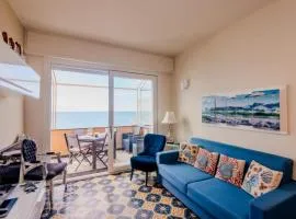 Villa Liliana - Casa Azul - Trilocale Elegante con Balcone Vista Mare - Accesso Diretto alla Spiaggia