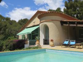 Cassis Hostel, hotel em Cassis