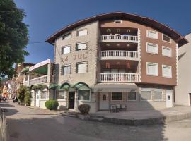 Hotel 24 jul, hotel con estacionamiento en Pljevlja