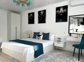 Уютная, светлая квартира-студия в районе Акмешит, self catering accommodation in Qyzylorda