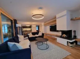 Riverside 2nd Floor South