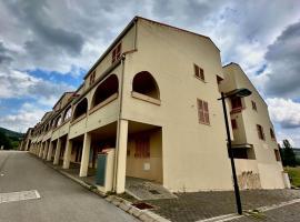 Bungalow Esqui Valdelinares REF 066, bungalow a La Virgen de la Vega