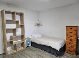 Chambre meublée avec cuisine équipée