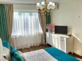 Sunny Home Apartment