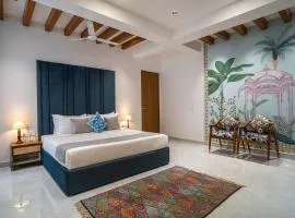Alaya Stays Udgam Vilas 3-BHK With Jacuzzi