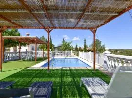 Exclusive Villa in Catadau: Pool & Private Gardens