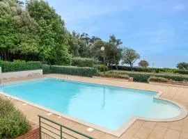 Appart à 100m de la plage - piscine pour 4