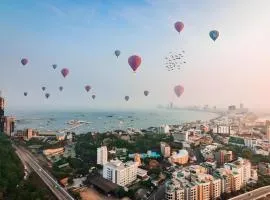 Spacious 2 Bedroom Corner Unit Near Walking Street