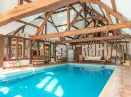 Chambre Villesavin - piscine intérieure - jacuzzi