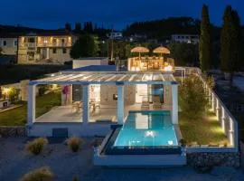 LUZ BLANCA Rooftop seaview villa
