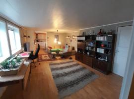 Gravdal Basement Apartment、Gravdalのホテル