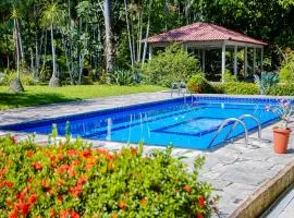Casa c Wifi, churrasq, pisc, redario, Pet friendly