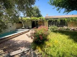 Gîte tout confort - jardin et piscine chauffée