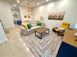 Cozy Cure Apartment in Downtown and Historic Pilot Mountain, apartment in Pilot Mountain